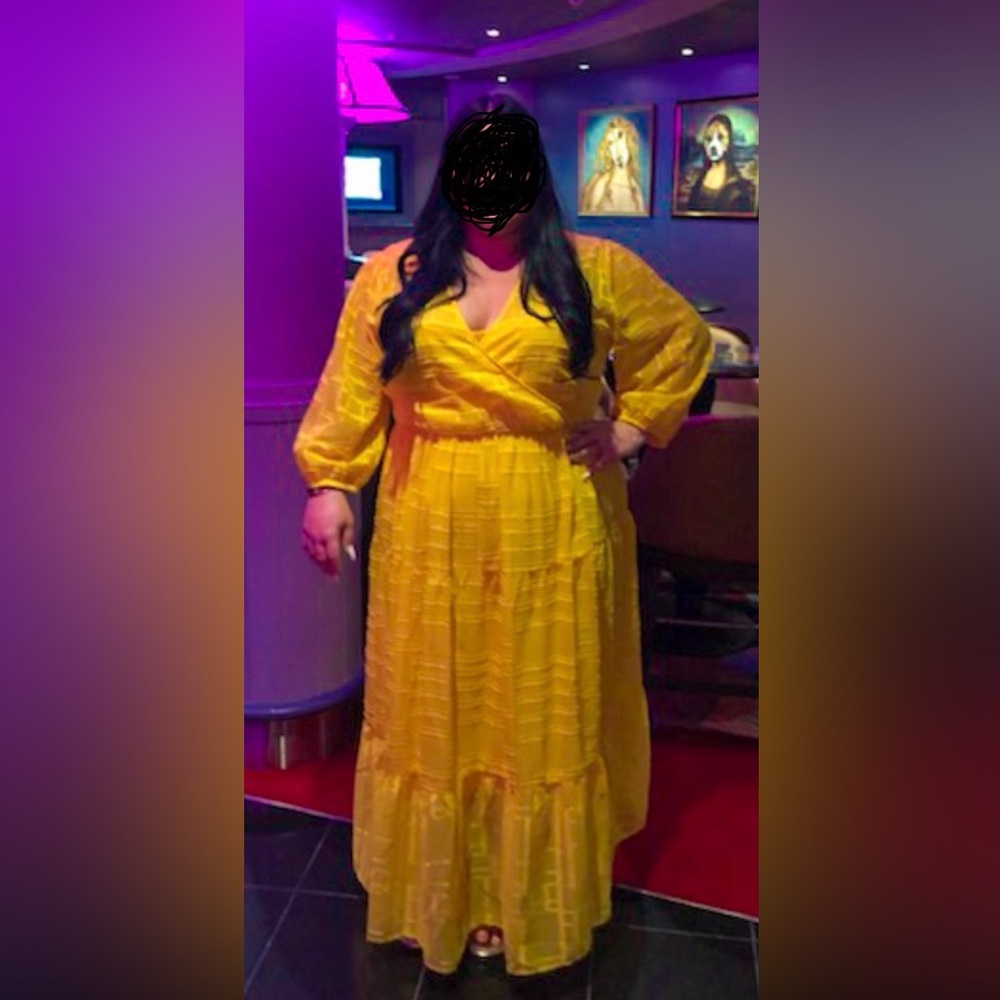 Eloquii Yellow  Long Sleeve Maxi Dress with matching attached slip lining EUC